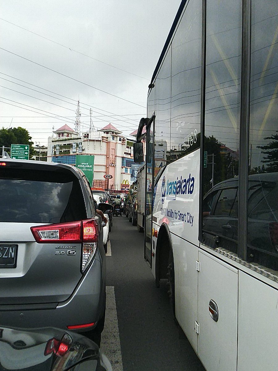 PGC Macet Total <a href="/TMCPoldaMetro/">TMC Polda Metro Jaya</a>