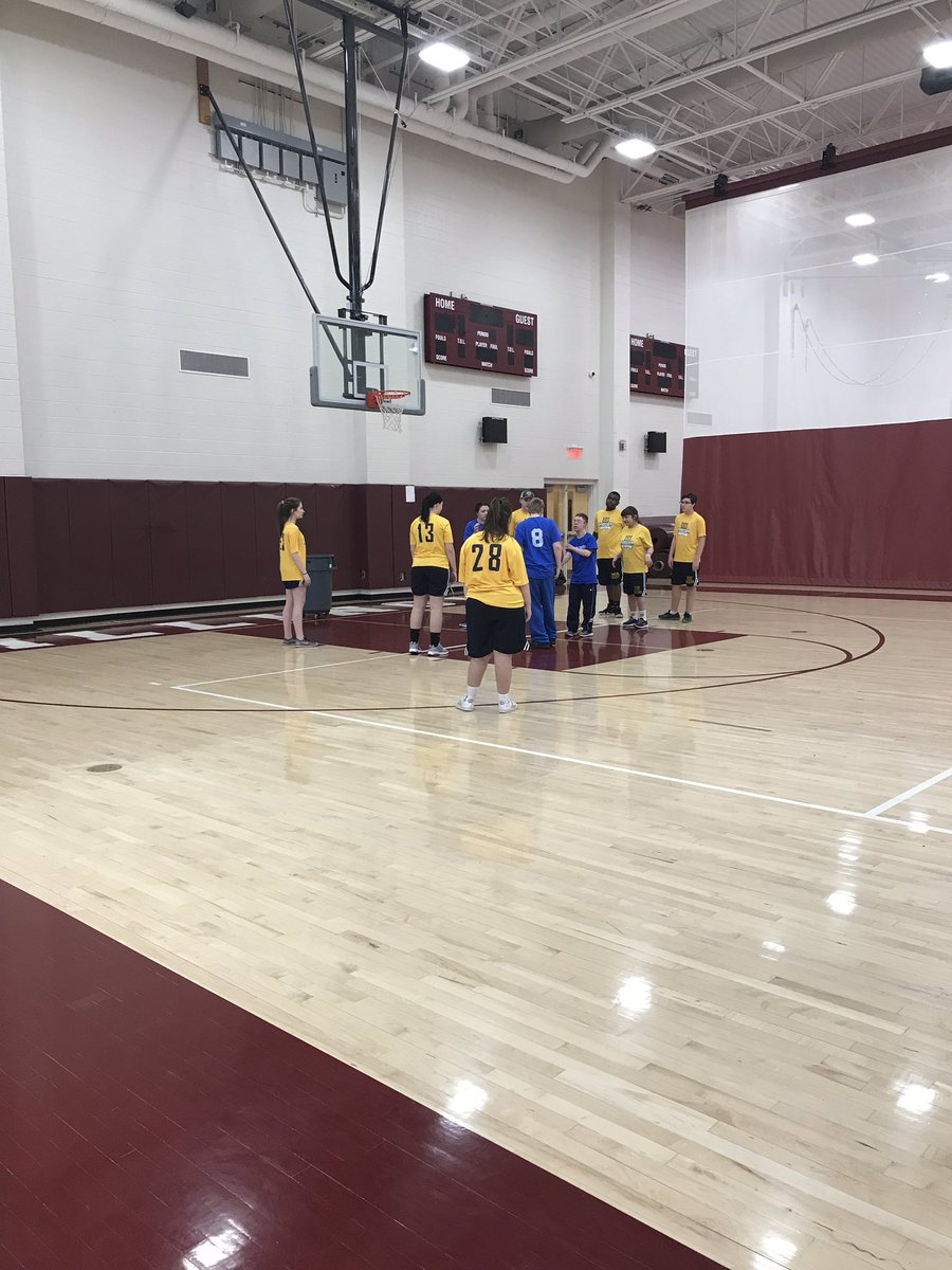 WAUnifiedSports's tweet photo. Game time at Killingly High School! Putnam is joining our team😊 https://t.co/Nk3Y3RQKLe