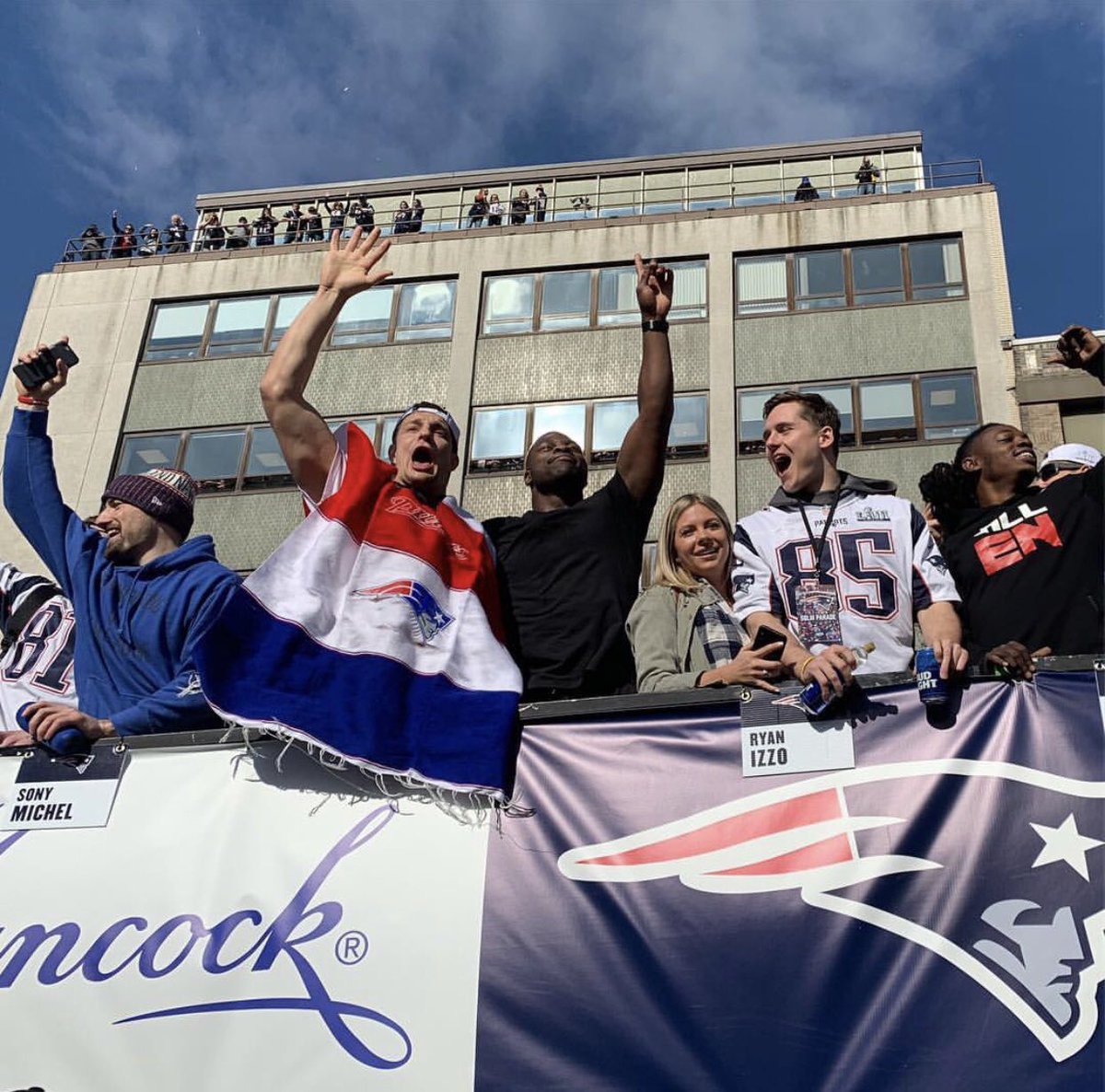 justinallen_13's tweet photo. I just took it left like I’m ambidex
#greatness #ParadeDay #PatsParade #PatsNation #Patriots #champs #LFG #Gronk #dwayneallen #champs #SBLIII #WeALLEN https://t.co/OSdFQ4gL7P