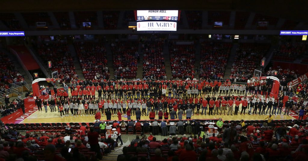 ISURedbirds's tweet photo. Over the last year, 4️⃣0️⃣8️⃣ Student-athletes maintained a 3.0 GPA or higher

AND

1️⃣4️⃣3️⃣ Student-athletes earned a PERFECT 4.0 GPA

We are so proud to have these Redbirds representing @IllinoisStateU! https://t.co/nCa6KhEmol