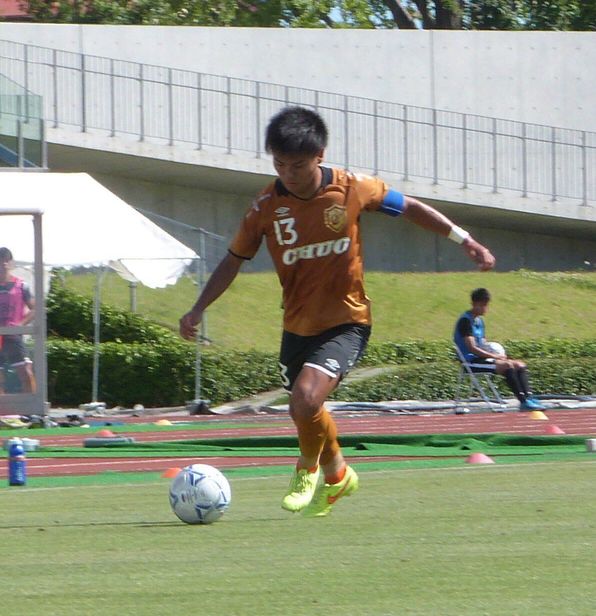 込山雄奨 Fantasista合同会社 Ceo 山梨学院キャプテンで選手権出場 中央大学でもキャプテンをしていた山中登士郎が今日からドイツのチームとの契約に向け出発します 応援と拡散のご協力をお願い致します 結果は追ってsnsにてご連絡します 山梨学院