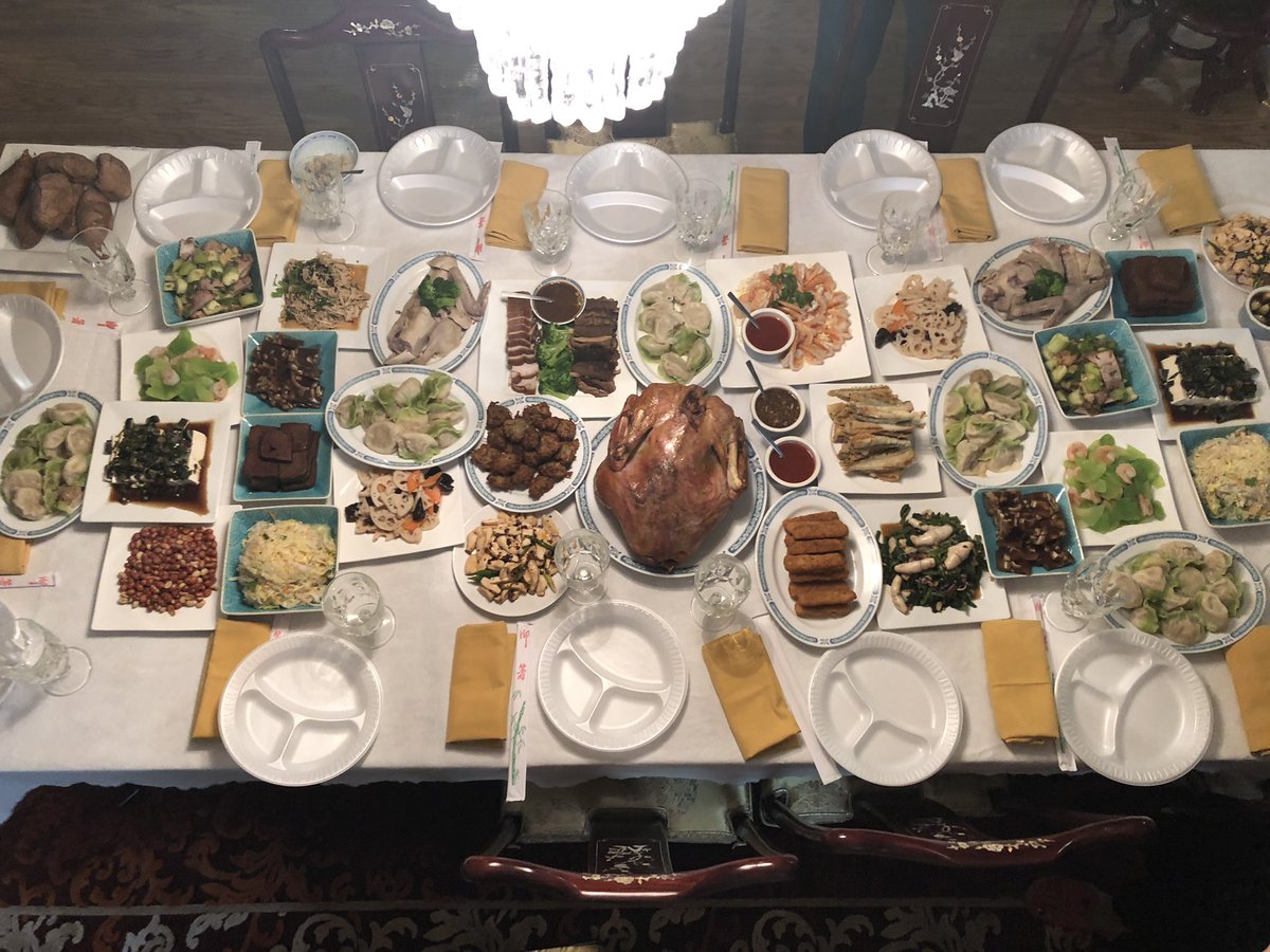 EconprofessorX's tweet photo. Chinese New Year Chinese style https://t.co/IxtDmVM82v