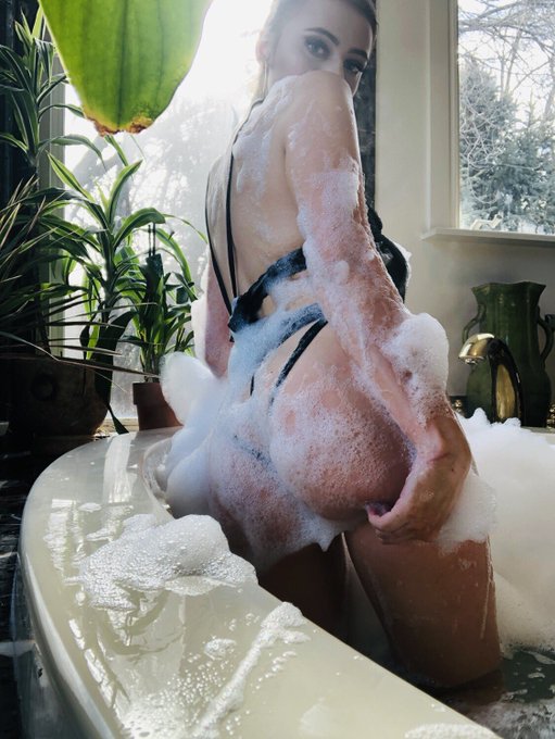 #onlyfans #naughty #hotgirl #snapchat #picoftheday https://t.co/kqXTMmvJlE<a href="/tag/onlyfans"class="tags">#onlyfans</a><a href="/tag/naughty"class="tags">#naughty</a><a href="/tag/hotgirl"class="tags">#hotgirl</a><a href="/tag/snapchat"class="tags">#snapchat</a><a href="/tag/picoftheday"class="tags">#picoftheday</a>