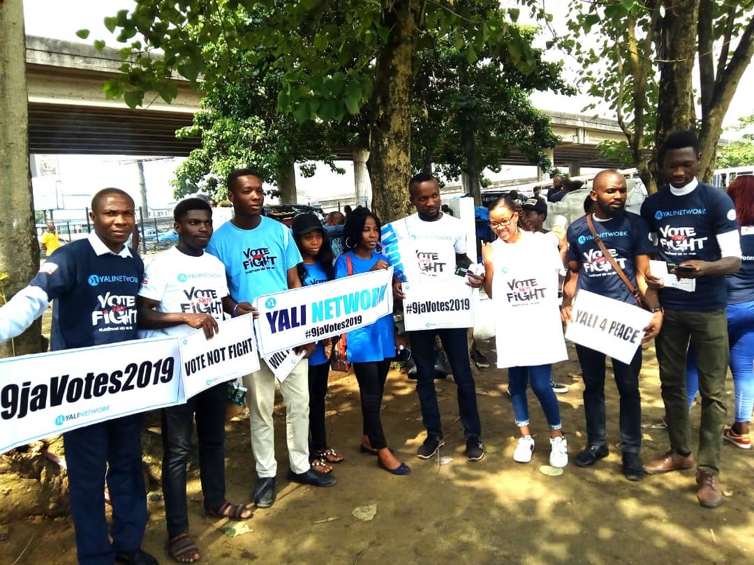 NWOKOCHASMITHC's tweet photo. #VoteNotFight #YALINetwork #AYDEC #UKAid #USAID #2BabaFoundation #YoungstarsFoundation #NDI Rally in the streets of Port Harcourt was amazing. @yalinetworkPH @YALINetwork @AYDEC_Africa @2babafoundation @USAID @UKaid @YstarsFound @NDI https://t.co/UfQ7k9DOql