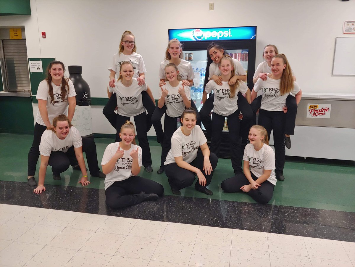 DanceEureka's tweet photo. EHS Dance Team Clinic Game was tonight. These young dancers braved the cold and rain to perform at half-time of the High School boys basketball game.@EHSHornets #2019ClinicGame https://t.co/aNSIbpsRjc