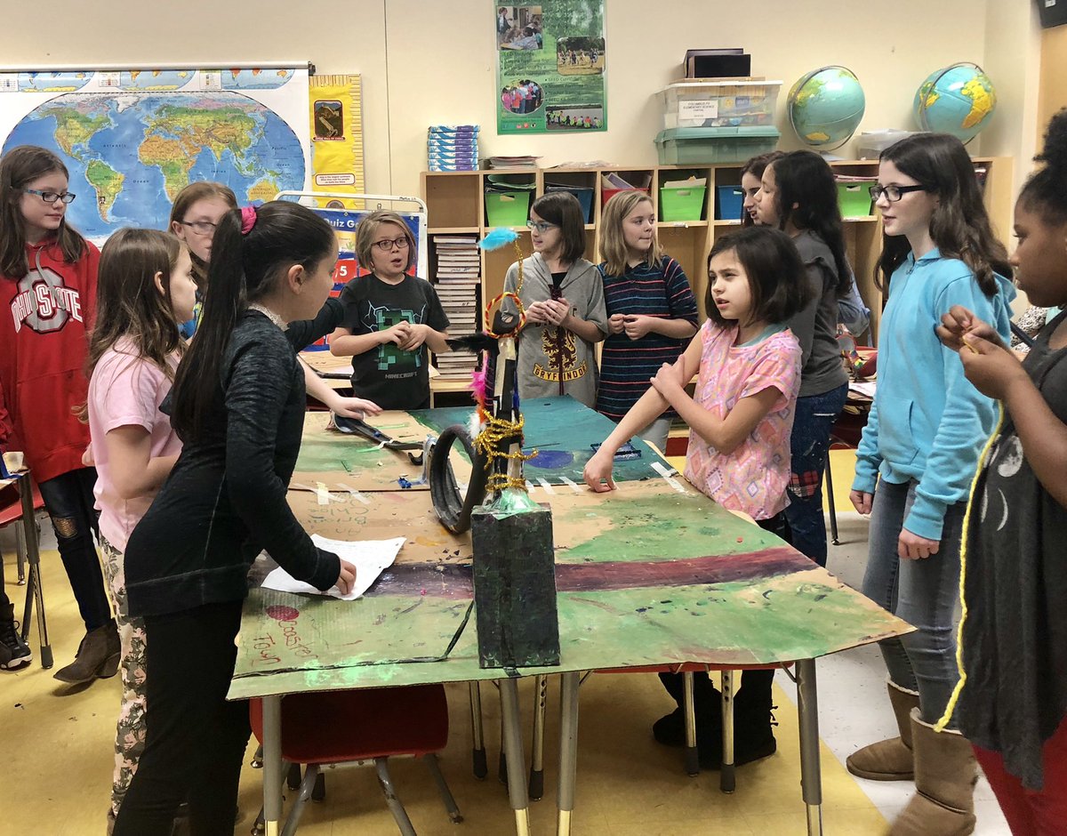 ParsonsPanthers's tweet photo. 5th graders @ParsonsPanthers learned about gravity, building marble roller coasters &amp; teaching kindergarteners. Building relationships @ColsCitySchools #SpiritOfCCS #Ready4Success #CCSRelationshipWeek https://t.co/N3kZL8CCpm