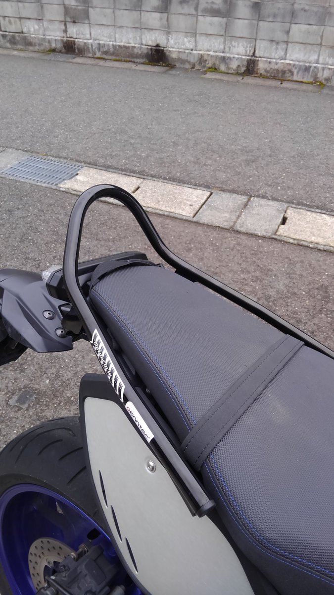 YAMAHA MT-09 タンデム アクセサリー グラブバー グラブレール YAMAHA MT-09 タンデム アクセサリー グラブバー グラブレール