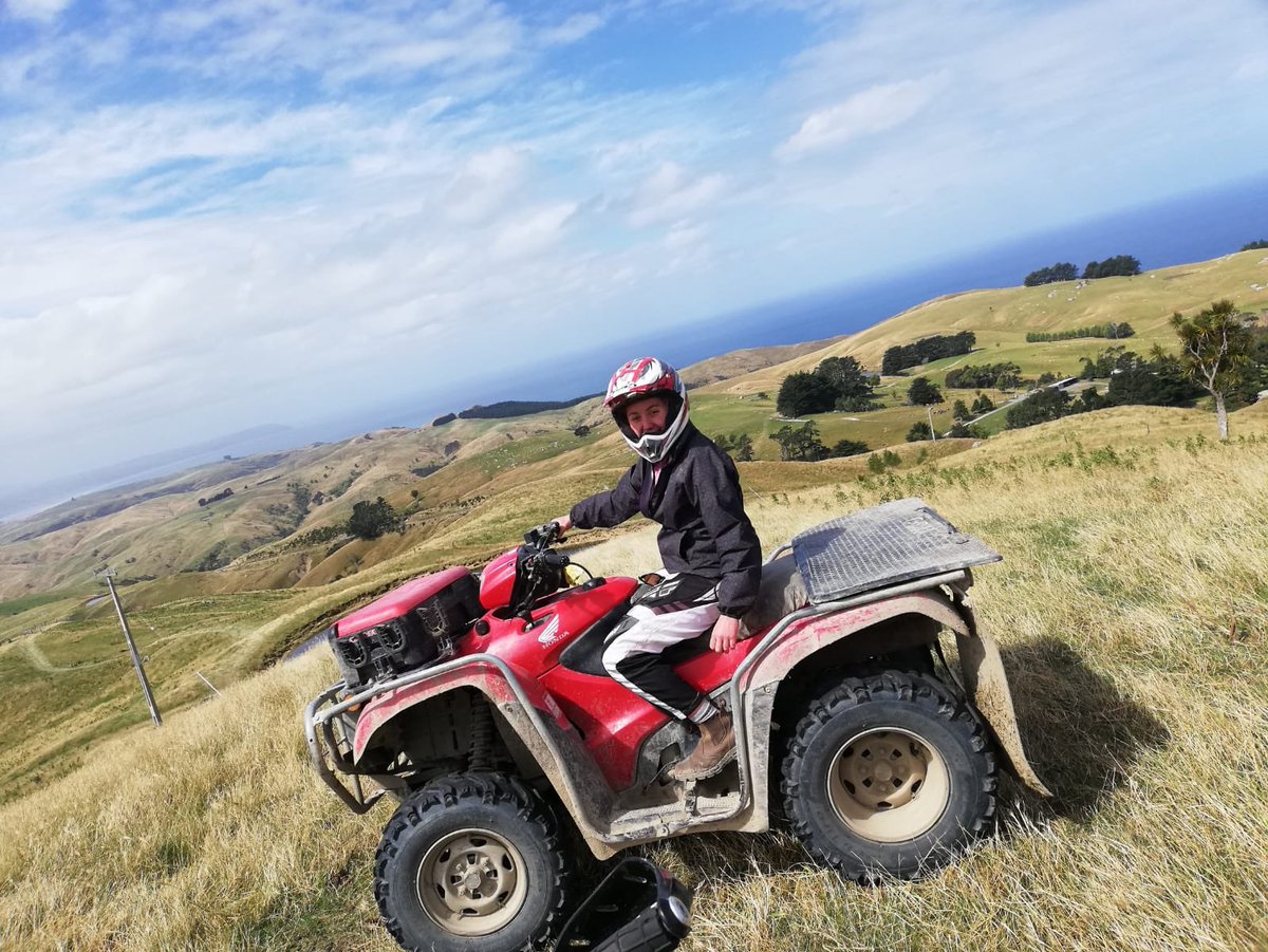 TheWonkyParsnip's tweet image. Yo from New Zealand 🇳🇿 working hard at hay season out here back in 2 months!! Spending the evenings planning some awesome events for the Wonky patch including farm tours, supper clubs and allotment courses. We will also be introducing a weekly restaurant delivery east Kent 😎