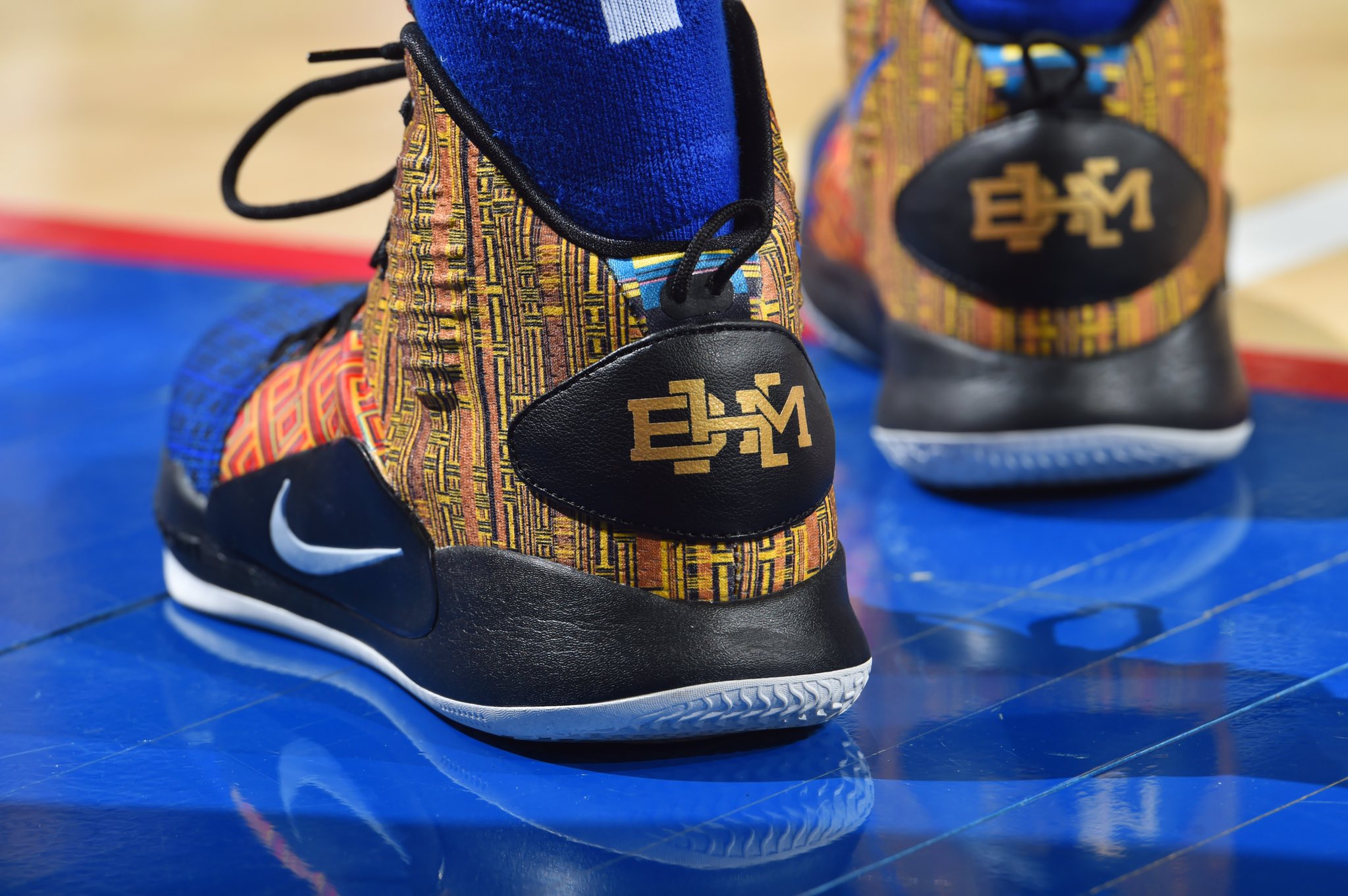 Hyperdunk x bhm online