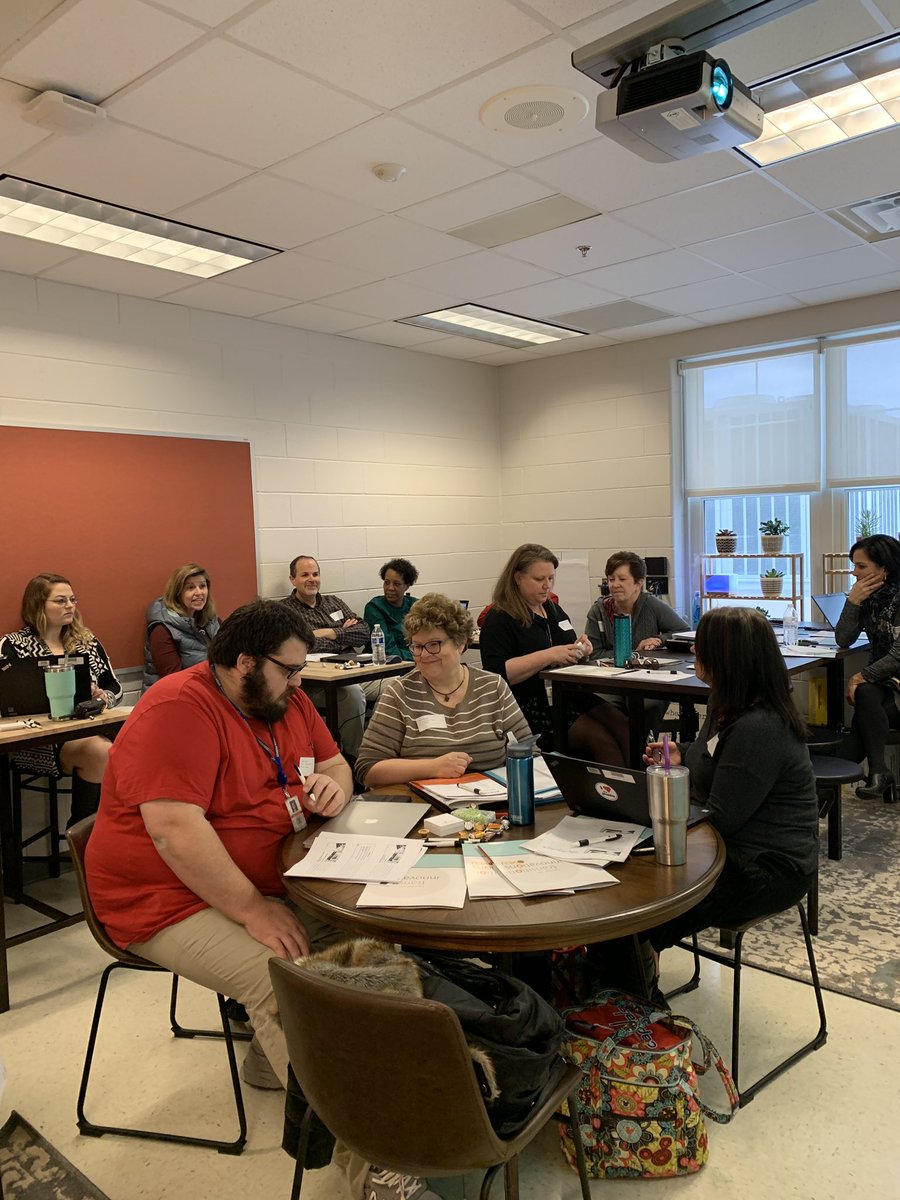 MaryVYoung's tweet photo. A passionate group of professionals teaming together to be trailblazers!  Thank you VCU CTI, Seneca Ridge and Trailside Middle School for teaming up to address career development for all students! @VCU_CTI @toniDEvans @sjimenez99 @DrAsiaRJones https://t.co/jLnecxuI2b