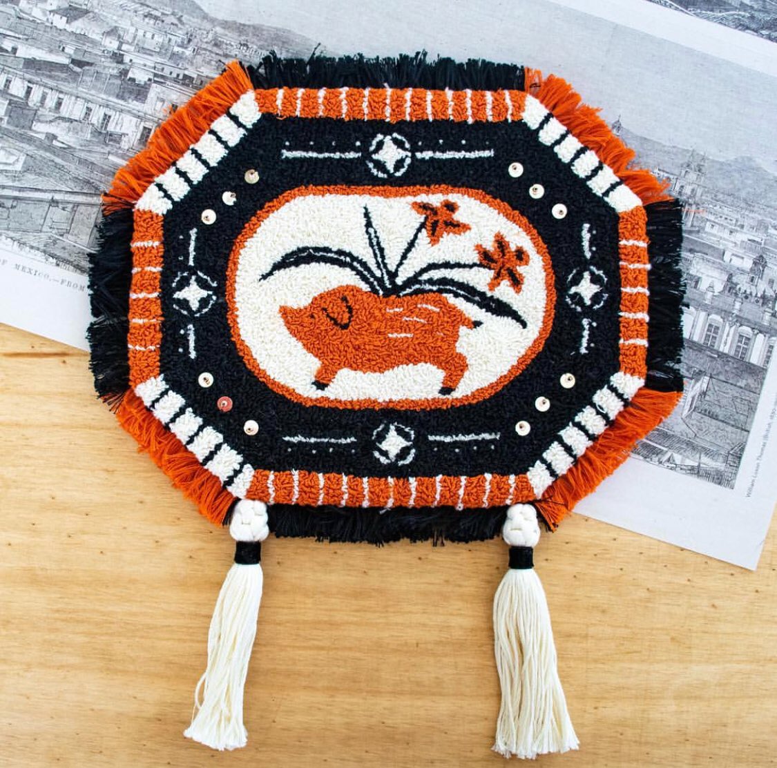 Happy Chinese Mew Year🥂Wishing you and your family lots of good fortune in the year of the Pig🐷We love this whimsical new piece by Po @postthepo 💖 This lucky charm is perfect for the year of 🐖 Contact Po directly for this🌟Cheers!

#HappyChineseNewYear #yearofthepig2019