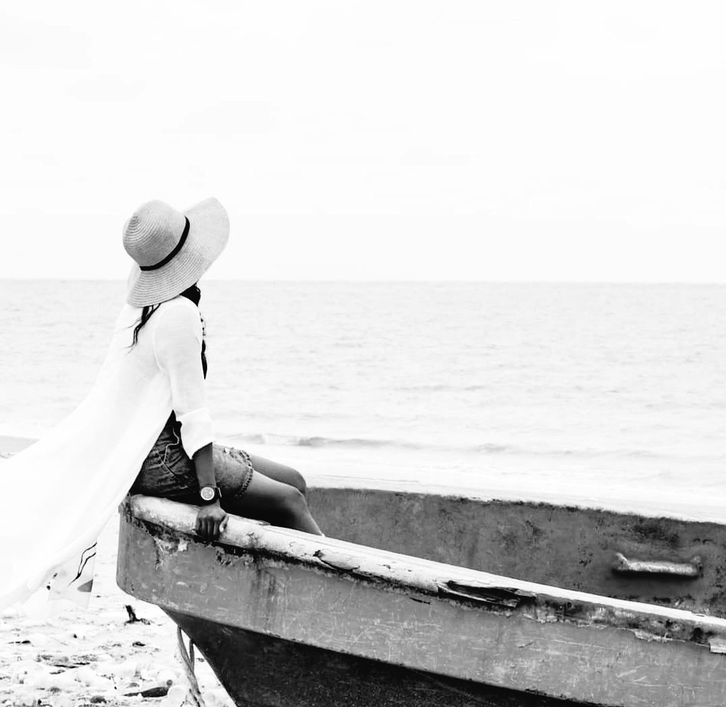 tomixin's tweet photo. Something about the ocean 😍😍😍🔥🔥🔥

Coloured or monochrome???

#tixels #nigeria #ocean #Oceans #oceancolourscene #oceanography #photography #photooftheday #photographer #photoshoot #PhotographyIsArt https://t.co/xxaYRrLg4c