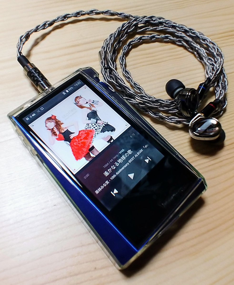 haruka860220's tweet photo. 休憩中のポタオデタイム♪
moraで見かけて懐かしさの余り即DLした名曲(だよね?)をお気に入りの機材で満喫(*´ー`*) #SR15 #SR15UPD #KC07 https://t.co/kuPUeQWqbO