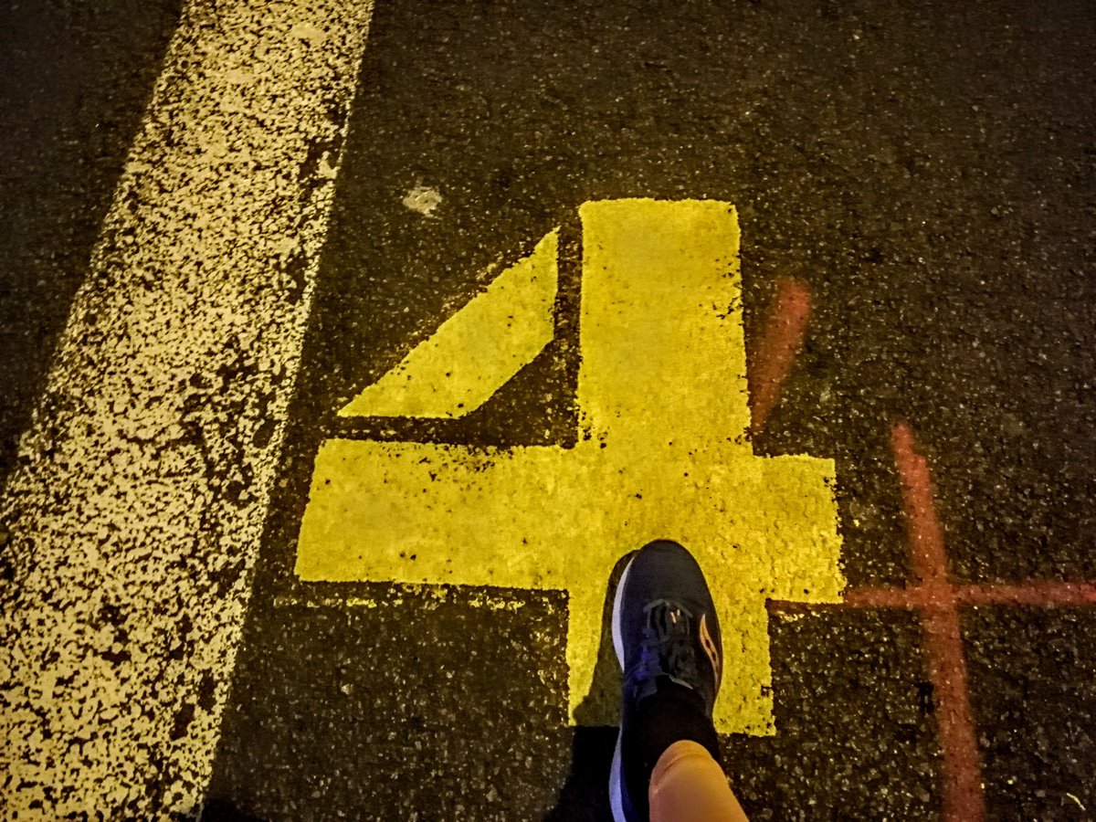 axe75's tweet photo. Entreno a 4 días de la @mitjabarcelona visitando el tramo final.
Calzo las @SauconySpain #guideiso2 con las que os ayudaremos l@s Pacers a lograr vuestra marca!
4 días!!! https://t.co/w4y1O7utM7