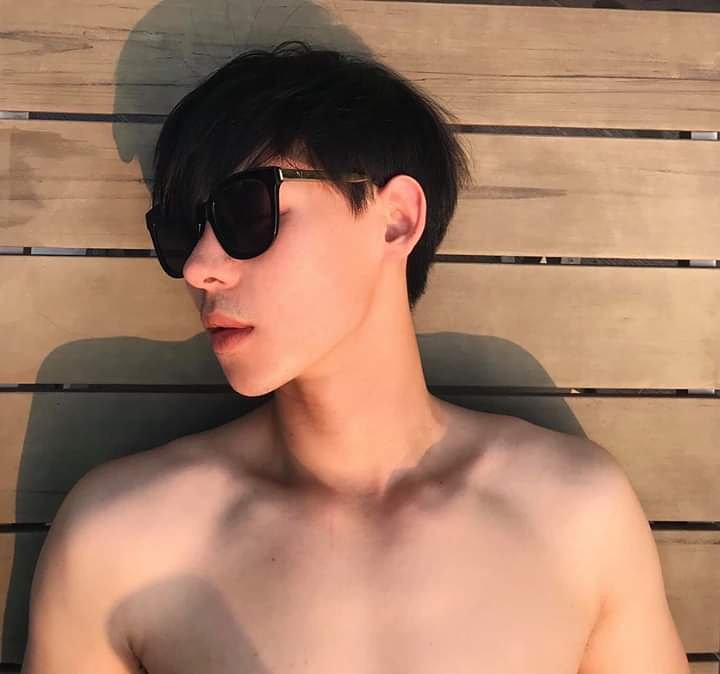 เที่ยวแล้วแดดแรงจังทำยังไงดี!!! 😍😍😍
#วอร์ม #วอร์มแทน #YourStarTheSeries 🌠 #ดาวของนายหัวใจของผม  ❤ @touchinnn  
<a href="/benzboonlee/">ไอเบนซ์</a> จะห่วงไหมนะ ><