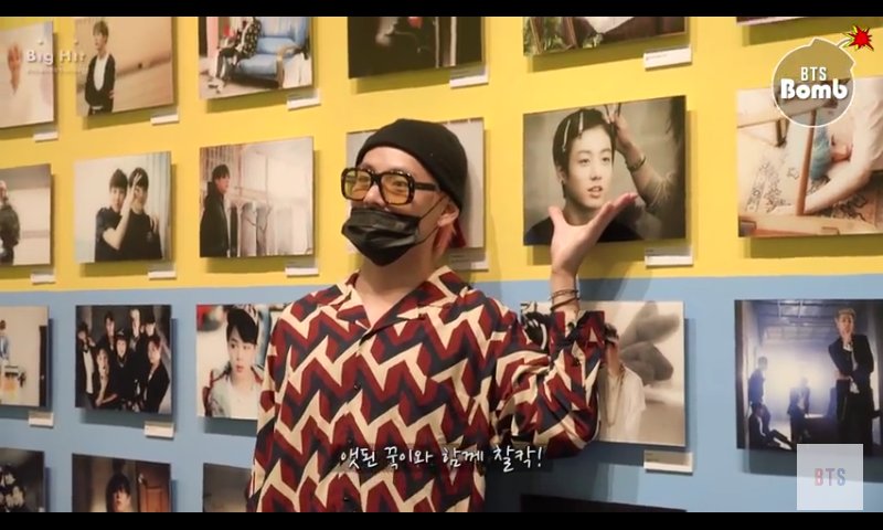 BTSARMYOld's tweet photo. @bts_bighit @BTS_twt RT to vote #BTSARMY for #BestFanArmy at #iHeartAwards! 🏆 @BTS_twt https://t.co/IMROiEvpzE