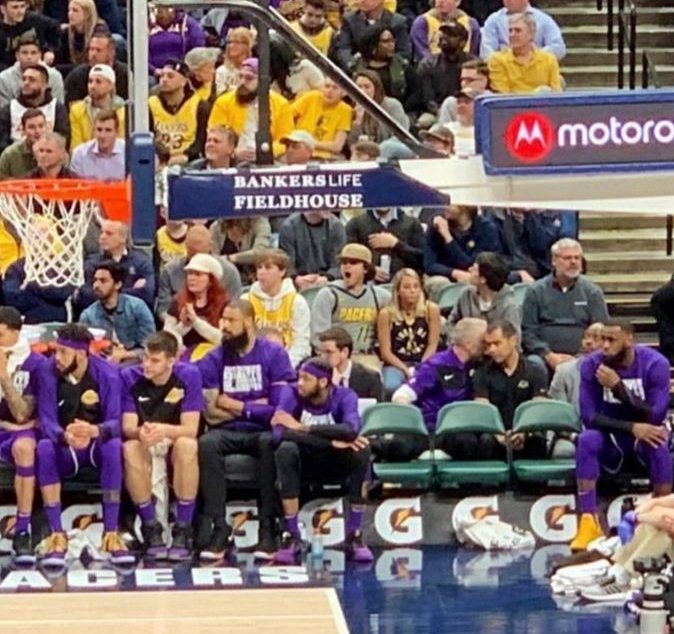 DamFantasy's tweet photo. Thanks for helping out the team chemistry Lebron James... https://t.co/b8bOzqtlPL