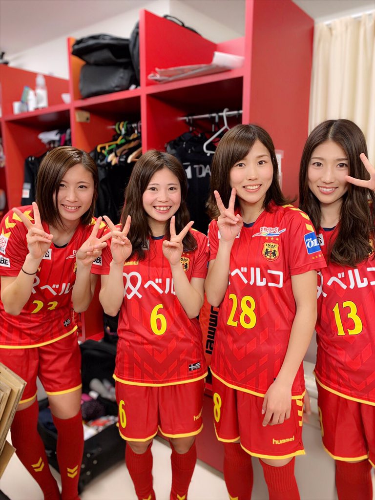 女子サッカー 美人すぎるmf 吉田凪沙 22がinac神戸入団 なでしこ目指す 元u 日本代表で身長166cmと恵まれた体格 画像有り フットボール速報