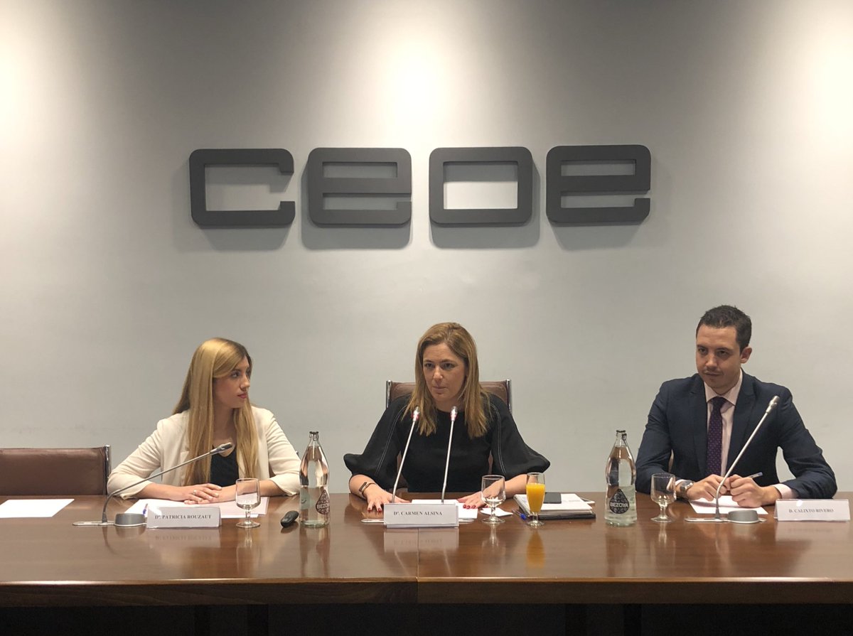 Dircom_CEOE's tweet image. Damos comienzo al Proyecto Territorio, un programa para fomentar la relación entre los #dircoms de las distintas patronales territoriales junto con @patriciarouzaut @calixtorivero 
#ProyectoTerritorio