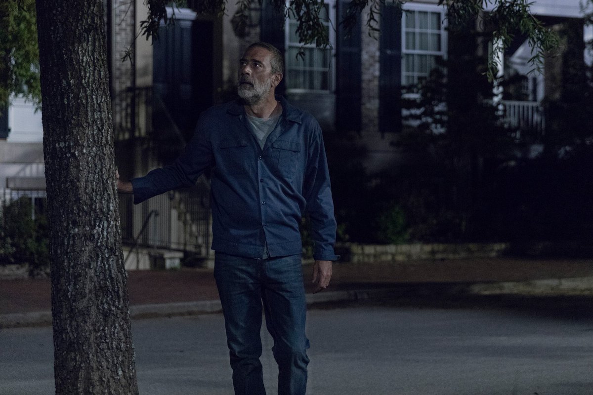 TheoriesTwd's tweet photo. Negan peut de nouveau siffler en liberté !
J'ai vraiment hate de voir comment réagiront les personnages quand ils l'apprendront...
#TWD
#TheWalkingDead
#walkingdead
#Neganisfree
#Merle https://t.co/vGWwv2ggz0