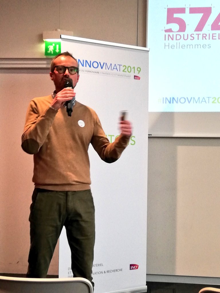 SNCFNumerique's tweet photo. #INNOVMAT2019 - #Pitch [ Live ] @VlamynckO nous parle des principales missions de ce 1er #574Industriel : « Accélérer l'industrialisation des #projets, dynamiser l'#innovation, ouvrir l'#écosystème local, acculturer les #collaborateurs au digital, et développer des #applis. » https://t.co/qrblmIcS0r