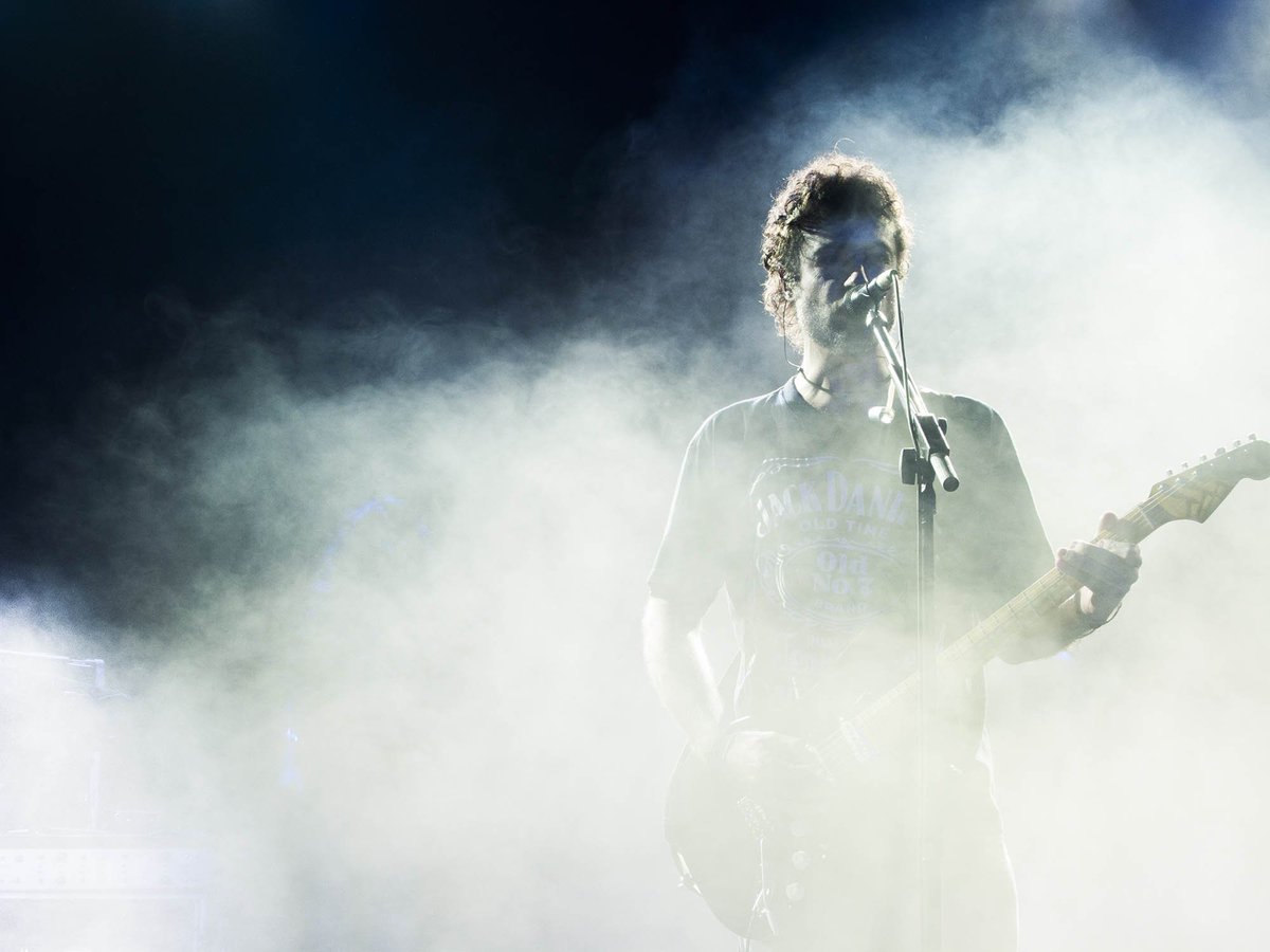InfoShutter's tweet photo. 🎸 ¿Tienes una banda? ¡Esto podría interesarte!  🎸

Realizamos:
- Fotos de conciertos. 
- Sesiones.
- Videoclips acústicos.

¡Todo LOW-COST! ¡Contacta con nosotros por MD o vía https://t.co/nhRWrvsNHj! 

(Madrid y alrededores. Podemos desplazarnos pero aumentaría el precio.) https://t.co/PjeUEaqbhr