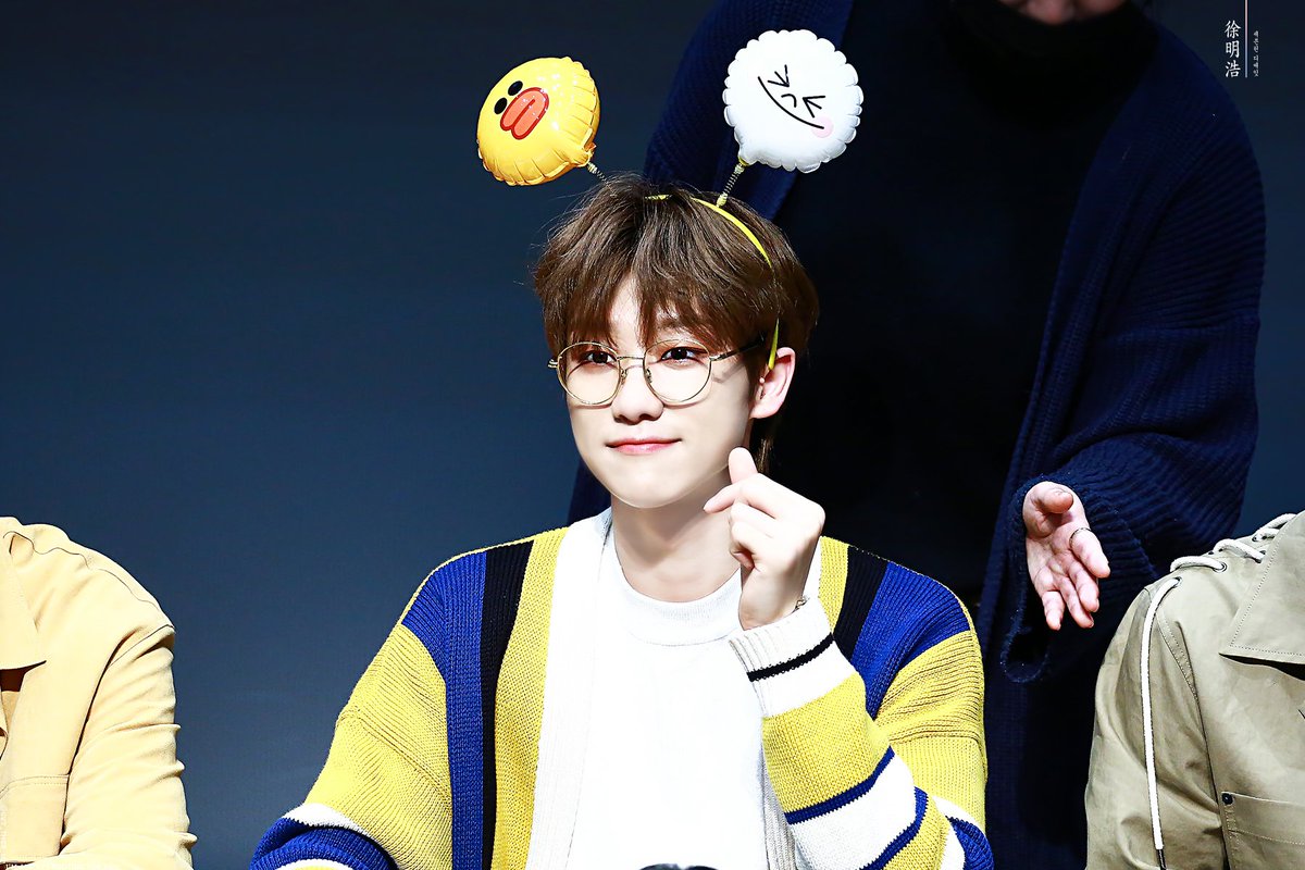 SVT_THE8_117's tweet photo. 20190202 아트플렉스 팬싸
저한테 케렌시아는... 서명호예요
 ꈍ .̮ ꈍ✿ 

#세븐틴 #SEVENTEEN #THE8 #디에잇 #서명호 #徐明浩 #Xuminghao #ディエイト #SEVENTEEN_Home https://t.co/ozqHedYf32