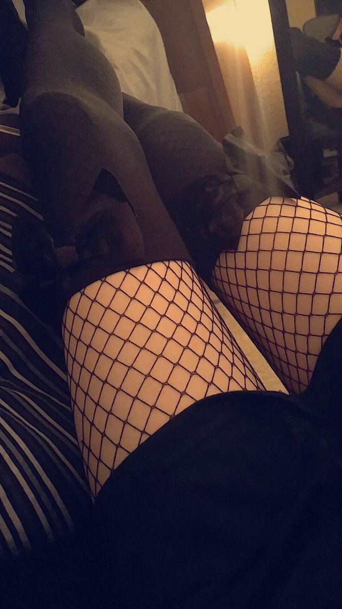 hex_sad's tweet image. Squish or nets