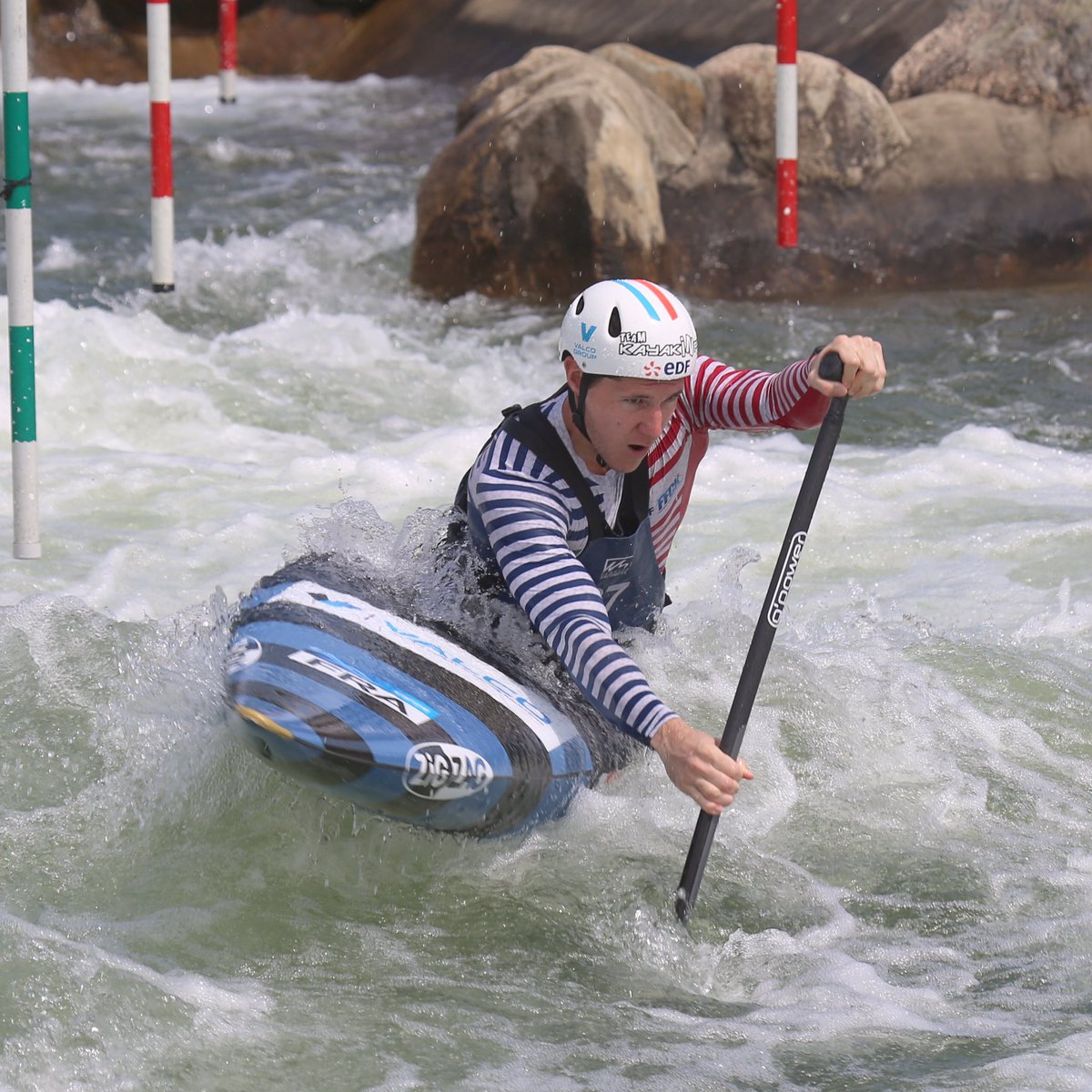 PATillard's tweet photo. Reprise en douceur à @penrith_whitewater 🥵qui est mon lieu d’entraînement pour les prochaines semaines 😊
Back at it in #Australia with warm training conditions for the next few weeks 🇦🇺
#icfslalom #planetcanoe #athlete #recovery https://t.co/0XZRpPnGeg