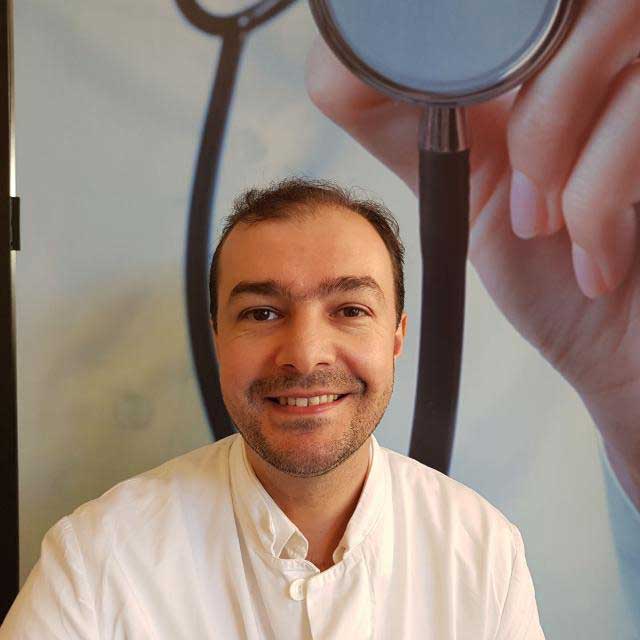 Hart- en vaatziekten komen vaker voor bij Nederlanders met een Turkse achtergrond dan bij autochtone Nederlanders. In deze nieuwsbrief gaat #hartkliniek #cardioloog Sinan Altuntas nader in op de oorzaken en aandachtspunten omtrent dit onderwerp. tinyurl.com/hartkliniek-ha…