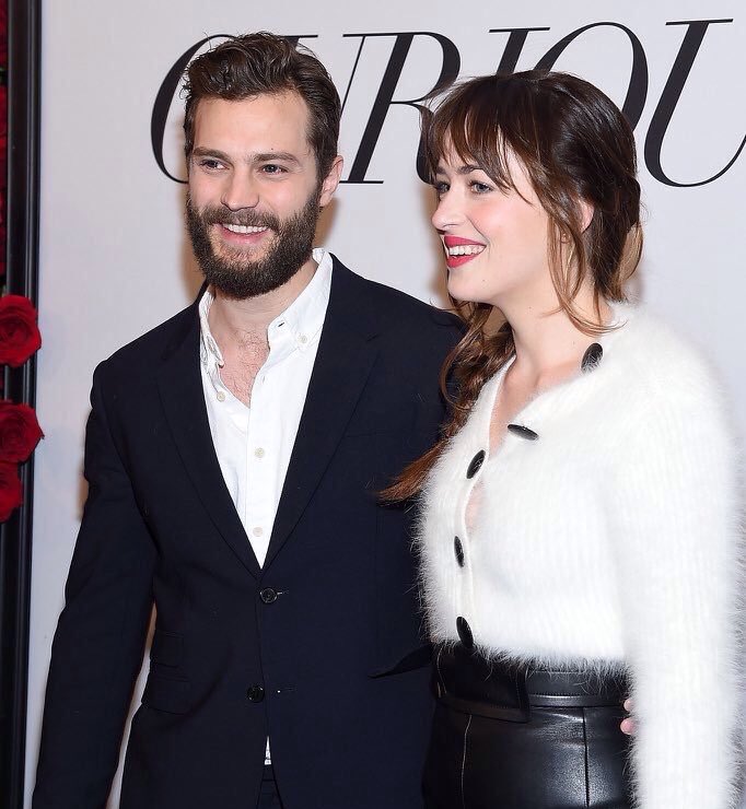 jamiedornanpt's tweet photo. Four years ago today, #JamieDornan and #DakotaJohnson attended the #FiftyShadesFirst premiere in New York City!๐ #FiftyShades (February 6, 2015) https://t.co/kfpEt2DXoC