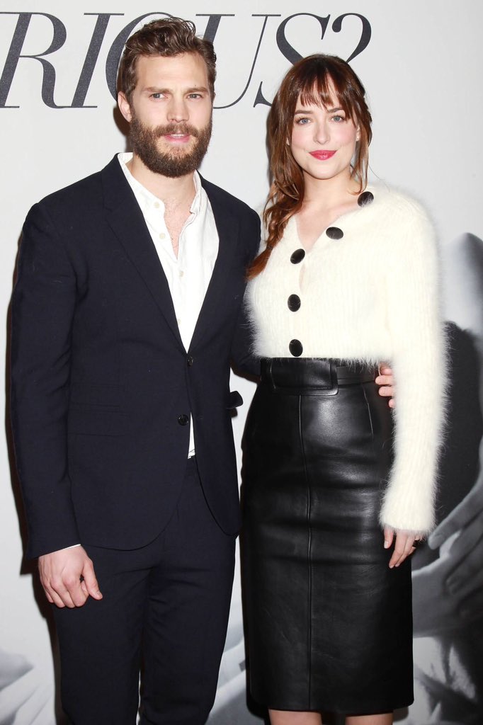 jamiedornanpt's tweet photo. Four years ago today, #JamieDornan and #DakotaJohnson attended the #FiftyShadesFirst premiere in New York City!๐ #FiftyShades (February 6, 2015) https://t.co/kfpEt2DXoC