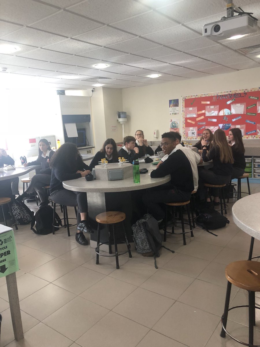 DESCscience's tweet photo. Physics booster started today @descdubai household electricity and waves tomorrow! #letsgetrevising https://t.co/P0IxBXyF36