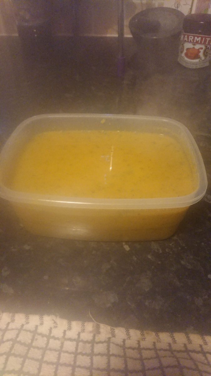 CarlWalker001's tweet photo. #Yesterday #homemade #soup #carrot #carrotsoup https://t.co/8ovC6yU5EV