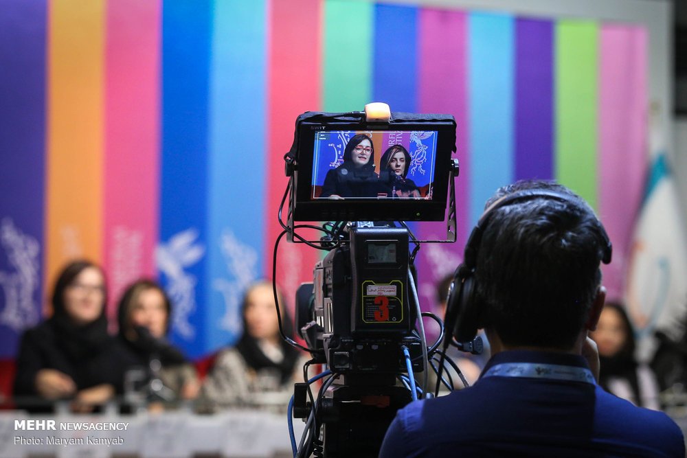 AjansMehr's tweet photo. İran sinemasının en büyük şöleni olan Fecr Film Festivali, 30 Ocak'ta Tahran'da düzenlenen törenle kapılarını sinemaseverlere açtı. @orsdarya https://t.co/HjIaqermUd https://t.co/TJH9vNLwPO