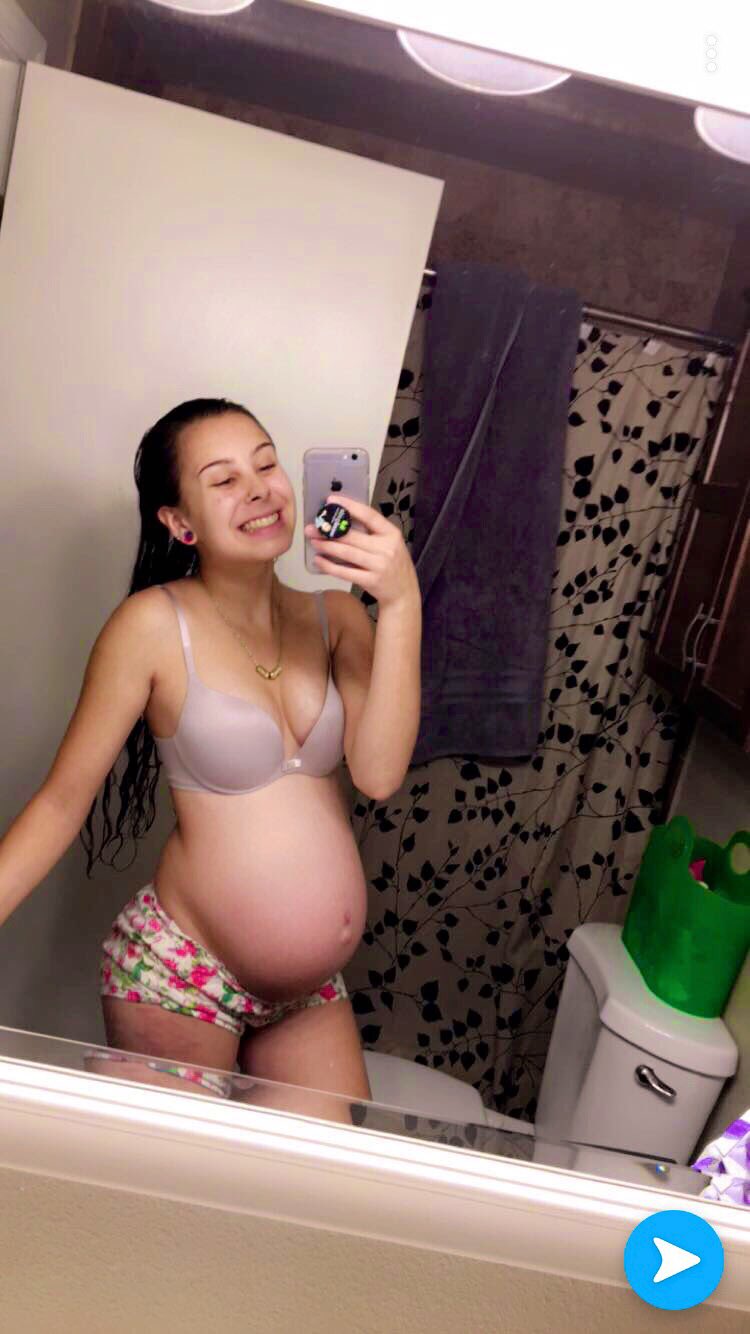 jadelynn on X: "Age i got pregnant: 17 Age i gave birth: 17 ...