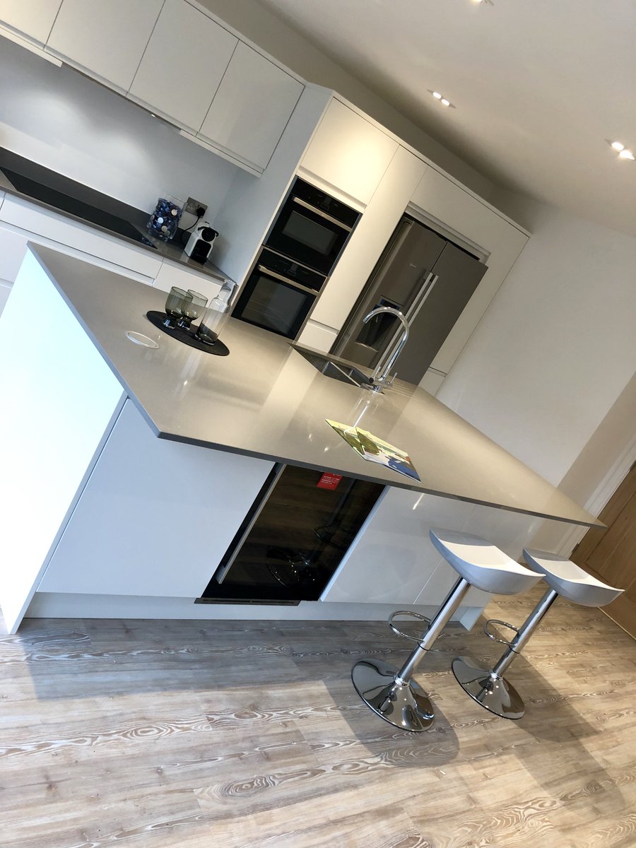 FHPLiving's tweet photo. OPEN DAY THIS SATURDAY, 9TH FEBRUARY, FROM 11.00AM TO 1.00PM
Come down and join us for the launch of Plot 1, the largest house on the already successful development of Mulberry Close!
#newhomes #newbuild #mulberryclose #openday #development #ng9 #beeston #development #plot1 https://t.co/zWVvfTQlhD