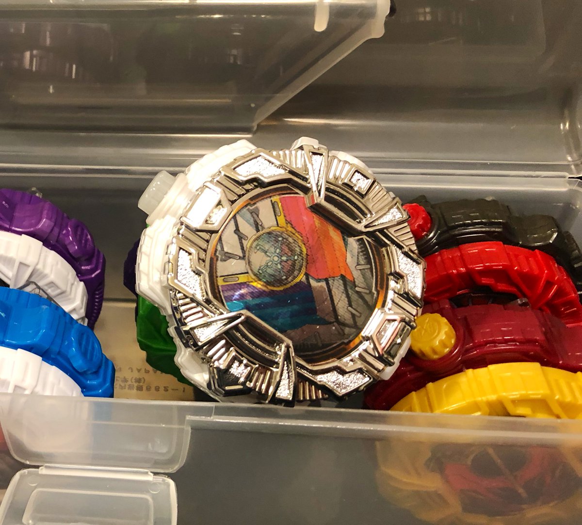 ポンゆた 100円ショップセリアで買ってきたケース 仮面ライタージオウのライドウォッチがぴったり８個入ったよ 仮面ライダージオウ ライドウォッチ 収納ケース ニュータフボックス Md 100均 セリア