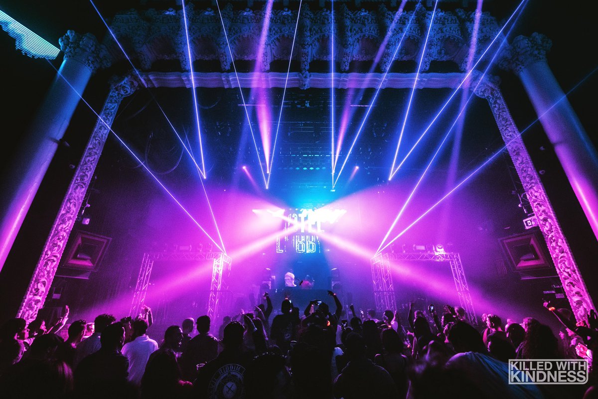 TheHotelLobby's tweet image. Thank you to everyone who came out for our show! Always love meeting everyone before and after our set and taking pictures.  ❤️❤️🙏🙏