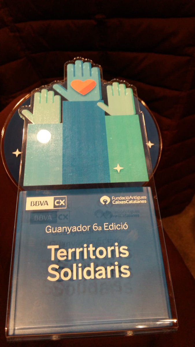 CAFGestion_'s tweet photo. Ahir vam assistir a l'entrega dels #Premis #TerritoriosSolidarios de @bbva. Moltes felicitats a totes les entitats premiades!
@SJDbarcelona_es @FundacionSBS @FundacionGAEM @FececFederacio @Coravant #FundacióVillavecchia #FSJD https://t.co/BN3SoFAutV