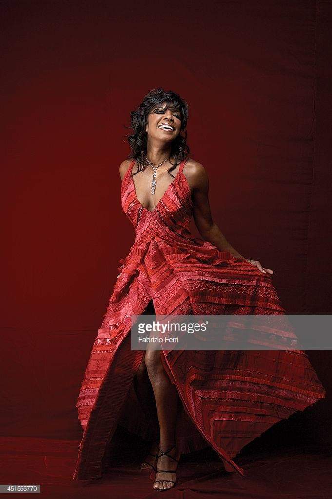 Natalie Cole (Stephanie Natalie Maria Cole)
Birth 1950.2.6 ~ 2015.12.31
Happy Birthday
 