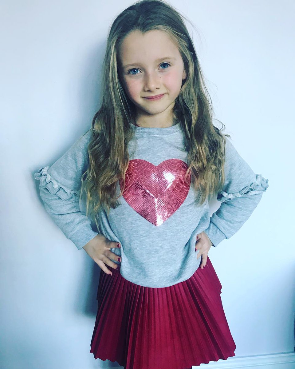 CharacterToysUK's tweet photo. It’s official! We have our #BoxyGirlsStyleComp winners! Huge #congratulations to Keira, Santanna and Scarlett – both us, and @patiencesmagicaltoyemporium LOVED your entries! See you very soon for out #BoxyGirls Fashion Shoot! https://t.co/bCdH1vn6o5