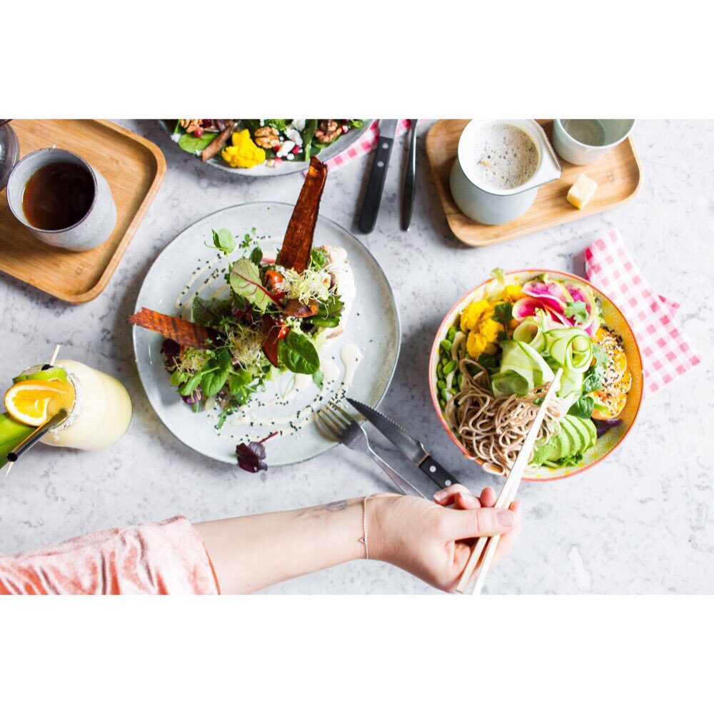⚡️We believe in stopping work and eating lunch⚡️ #powerhour #lunchbreak