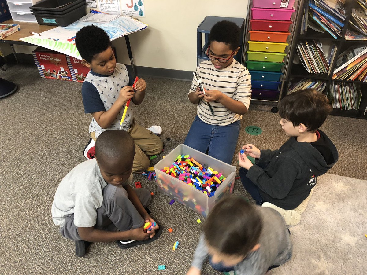 Mrs_Salamanca's tweet image. We are loving the #globaldayofplay2019 !! #huffmanpyp #fabulousinfirst