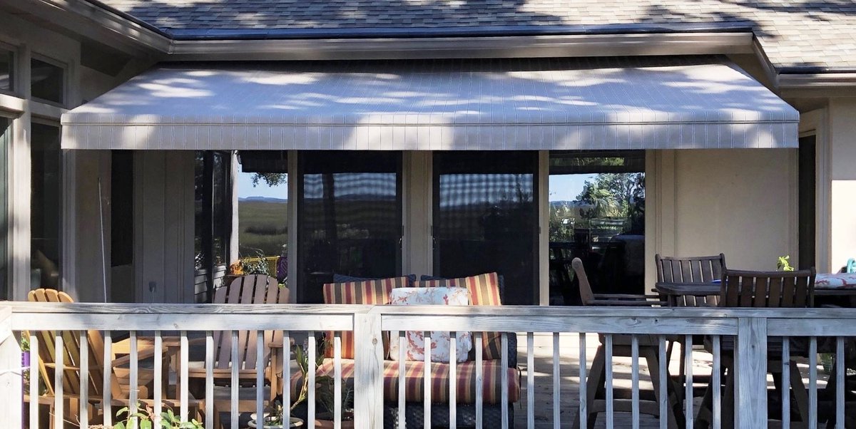 FirstCoastShade's tweet image. This marshview deck is ready for hot, sunny Florida days with a new @rainier_ind retractable awning with @Sunbrella “Putty Regimental” fabric.  @SomfyUS motor, weatherproof remote and motion sensor.
.
.
.
#retactableawning #somfy #sunbrella #deckawning #motorizedawning #shade