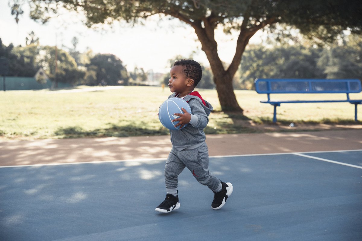 russwest44's tweet photo. This shoe is super personal to me. In honor of the people in my life that are most important , here is the #WhyNot Zer0.2 “The Family.”  Available Now! #whynot
https://t.co/jjJKkBpRQB https://t.co/oxvOyvQ3FY