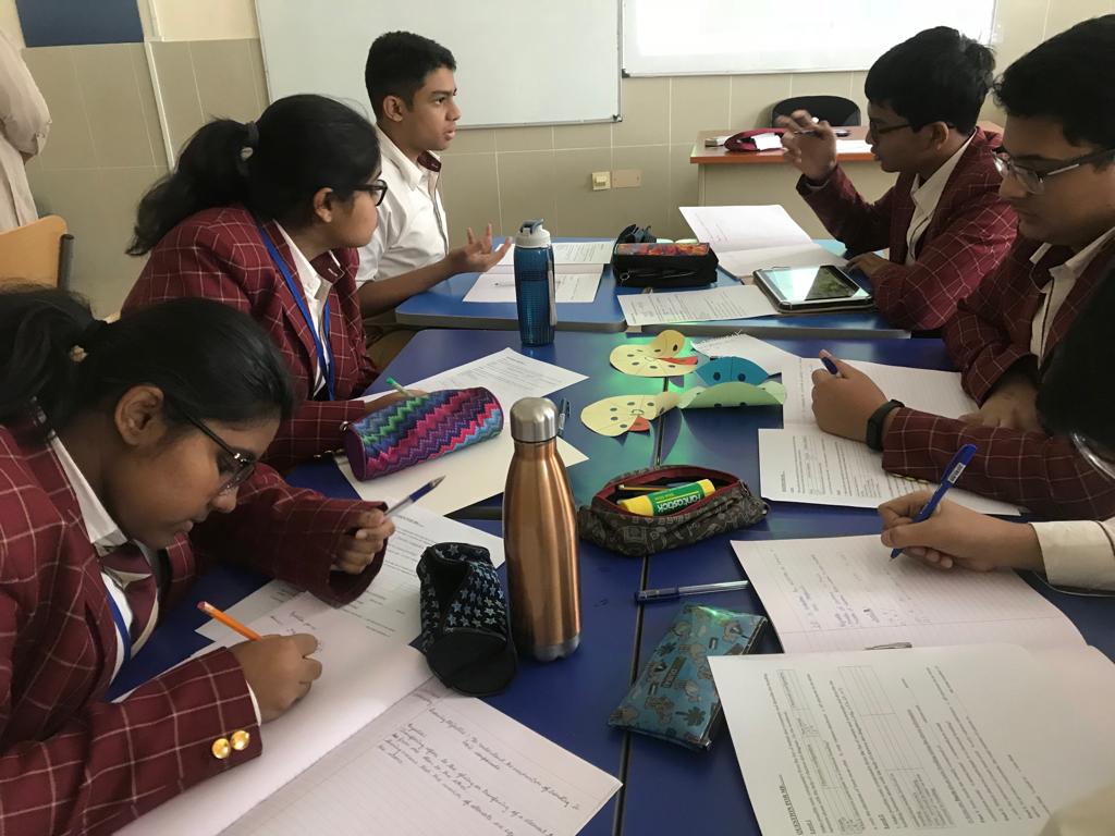 IIS_DSO's tweet photo. #Chemistry is fun!
Grade 9 #HandsOnLearning
#IonicCompounds https://t.co/H19g6DD9w9
