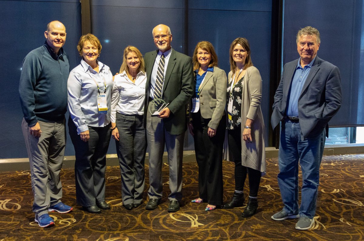 NISC_coop's tweet photo. Congratulations to NISC President and CEO @verndosch for receiving NTCA's Associate Member Outstanding Achievement Award. Thank you to @NTCAconnect for the recognition and for your continued partnership. #RTIME2019 #RTIMERevolution https://t.co/6z6uET1YaE