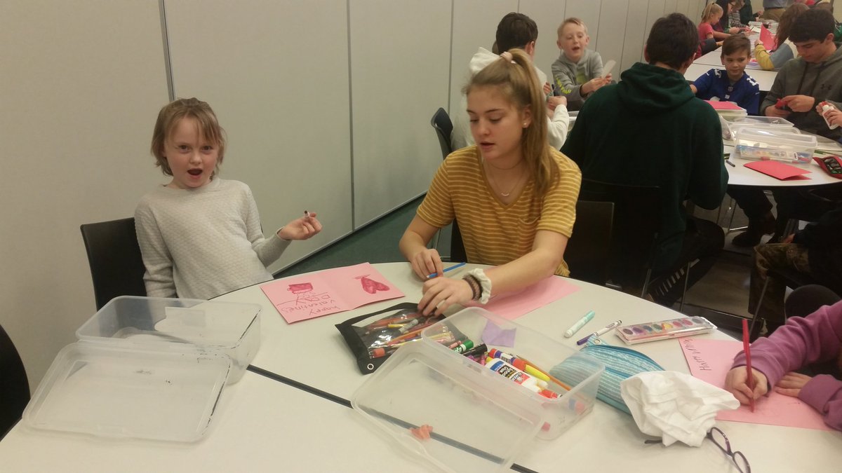 200SmithieDrive's tweet photo. Connections buddies make valentine's cards for nursing home. https://t.co/ffoNklwgn8