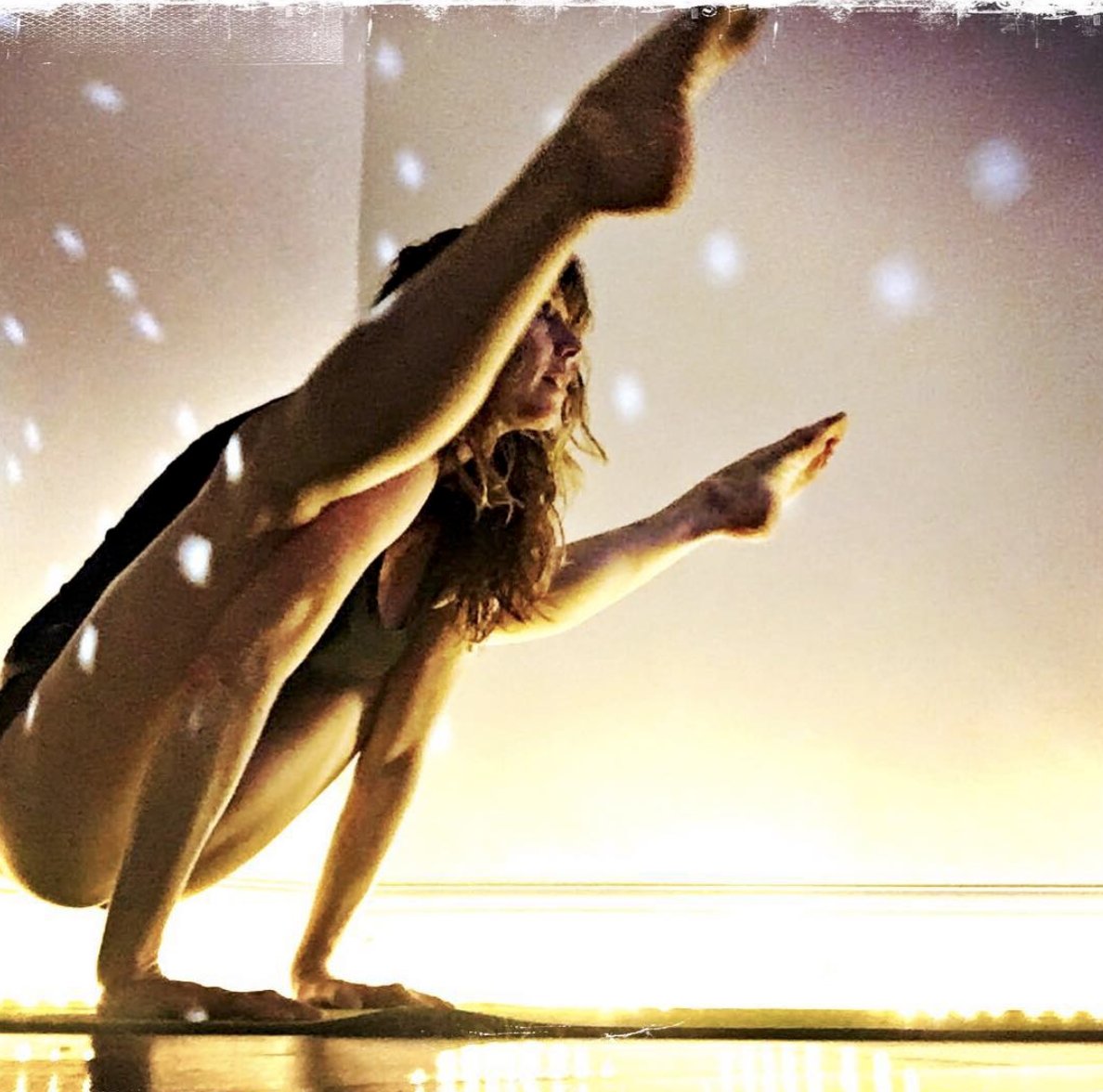 * PILATES &amp; YOGA RETREAT * 22 - 24 MARCH 2019 *
Four sessions of combined Yoga &amp; Pilates over the wknd - 2 nights accommodation - Hearty brunches - 3 course suppers Fri &amp; Sat eve - Tea &amp; cake on Fri &amp; Sat afternoon. Visit website for full details.
